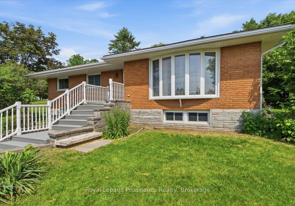 68-riverside-parkway-quinte-west-ontario-x13438592