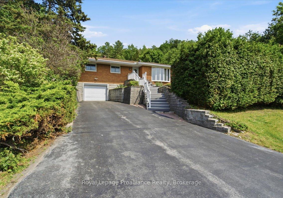 68-riverside-parkway-quinte-west-ontario-x13438592