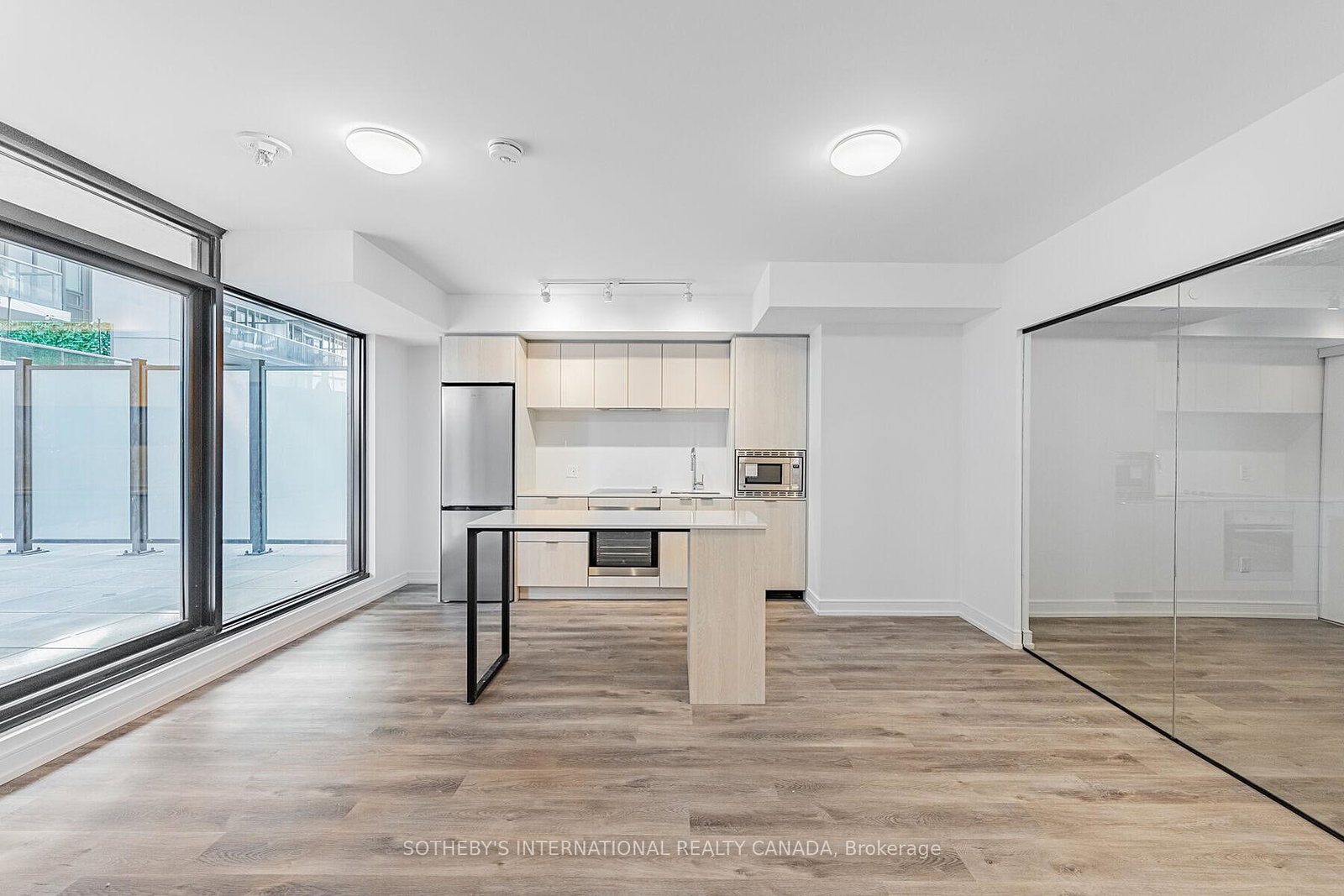 1-jarvis-street-hamilton-ontario-x13438672