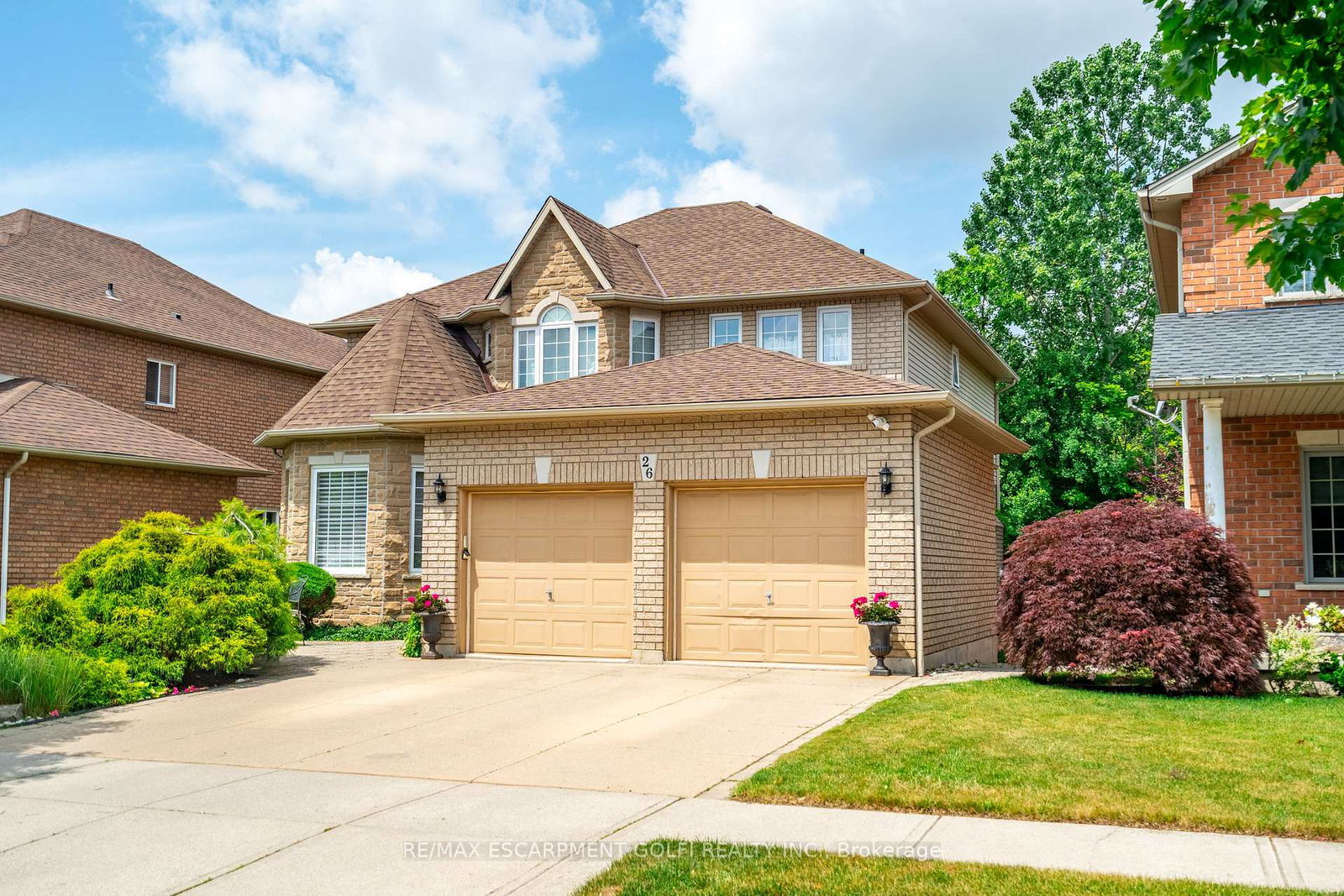 26-shadetree-crescent-hamilton-ontario-x13438986