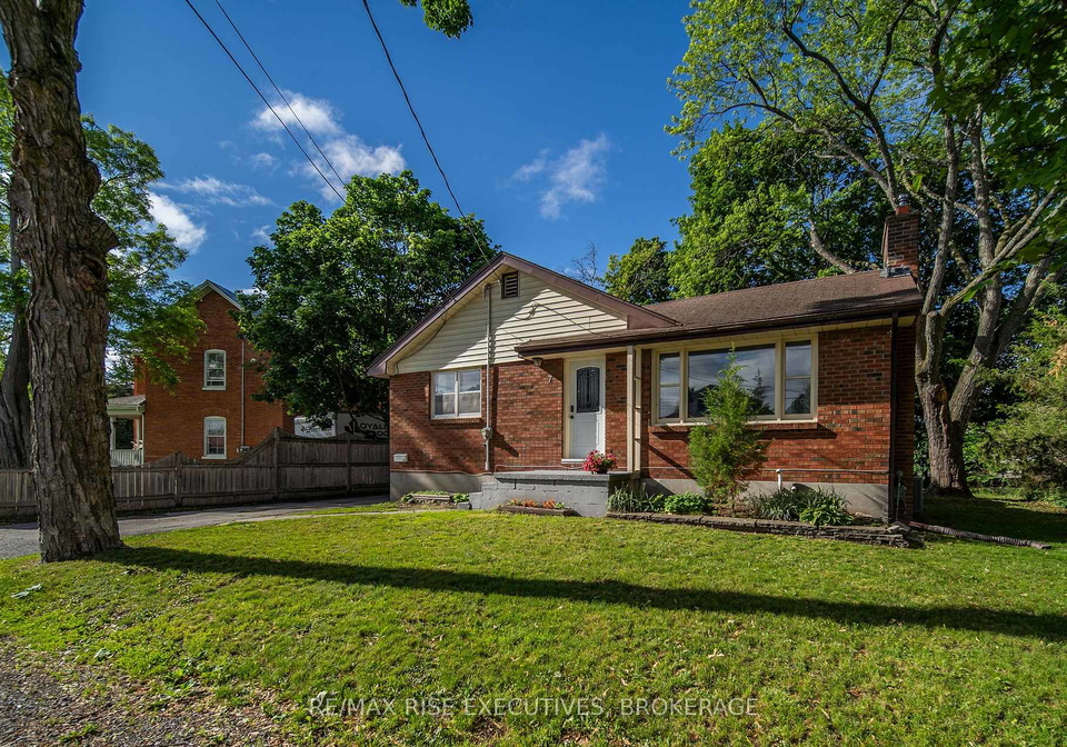 7-benjamin-street-belleville-ontario-x13439130