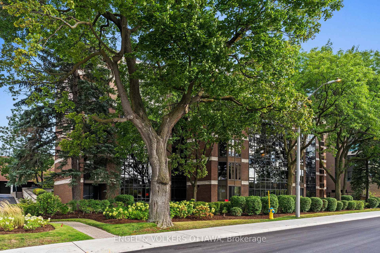 111-echo-drive-ottawa-ontario-x13439514