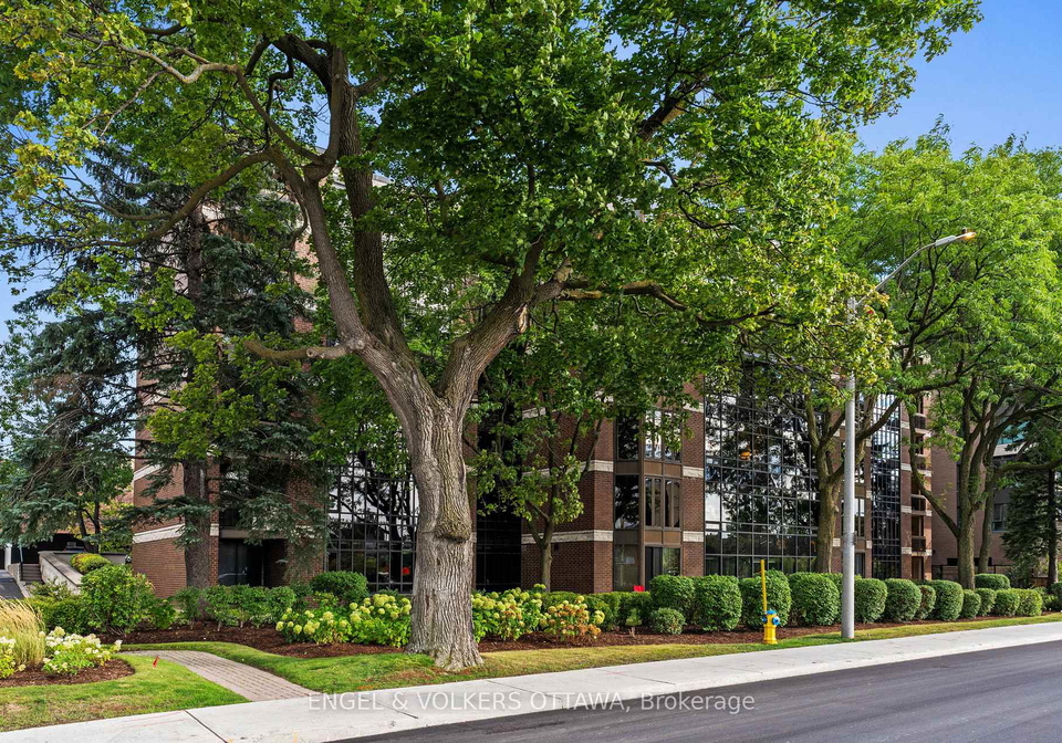 111-echo-drive-ottawa-ontario-x13439514