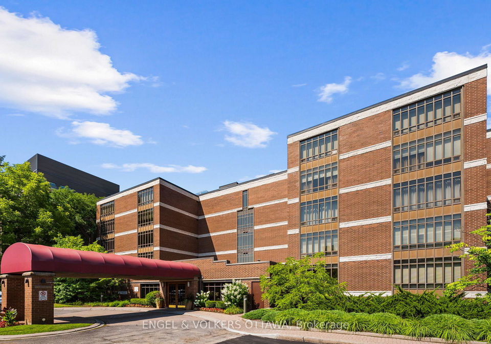 111-echo-drive-ottawa-ontario-x13439514