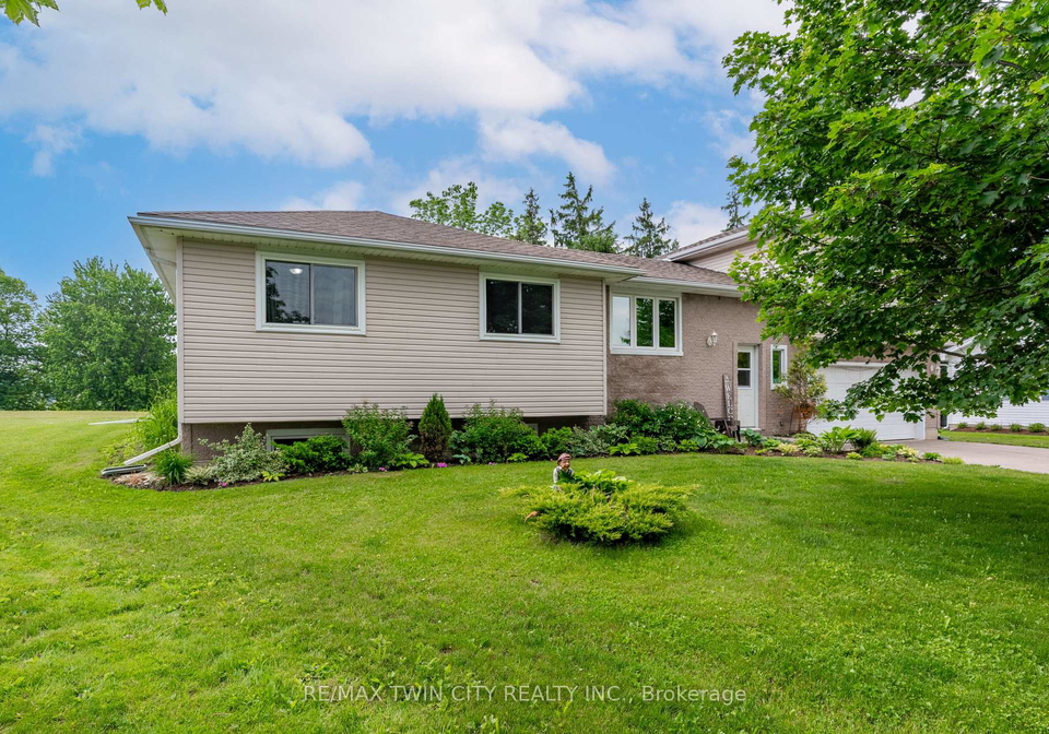 2069-wendell-court-perth-east-ontario-x13439656