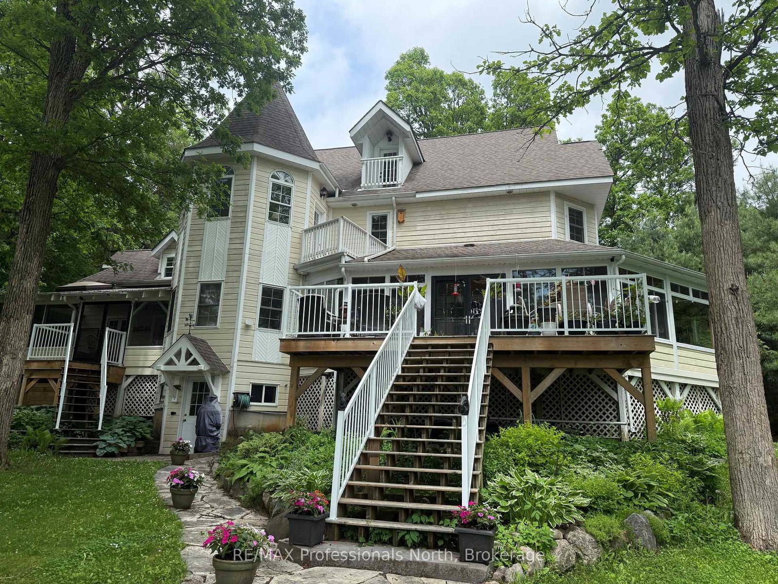 22-knowles-crescent-e-seguin-ontario-x13439748