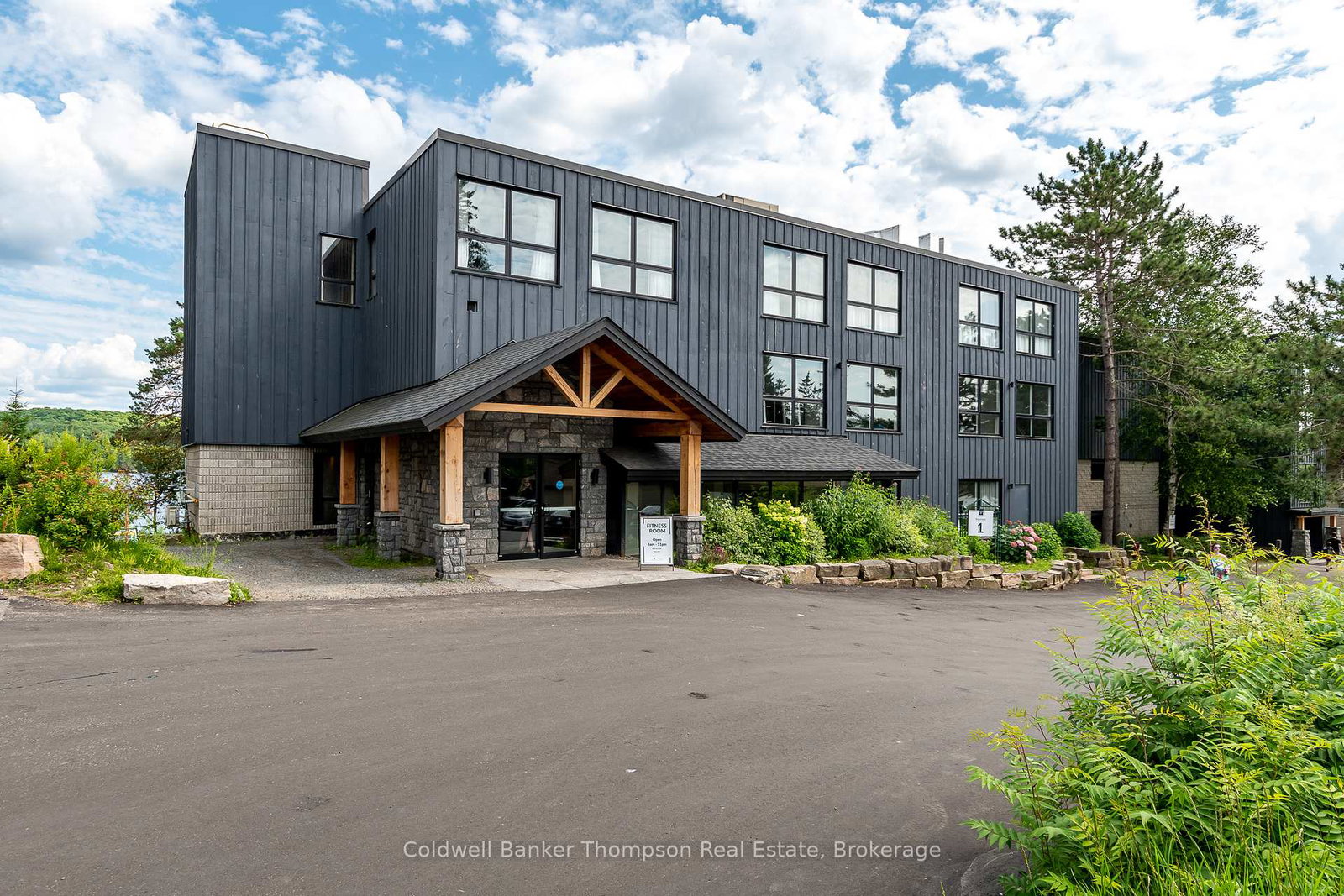 1235-deerhurst-bayshore-drive-huntsville-ontario-x13439994