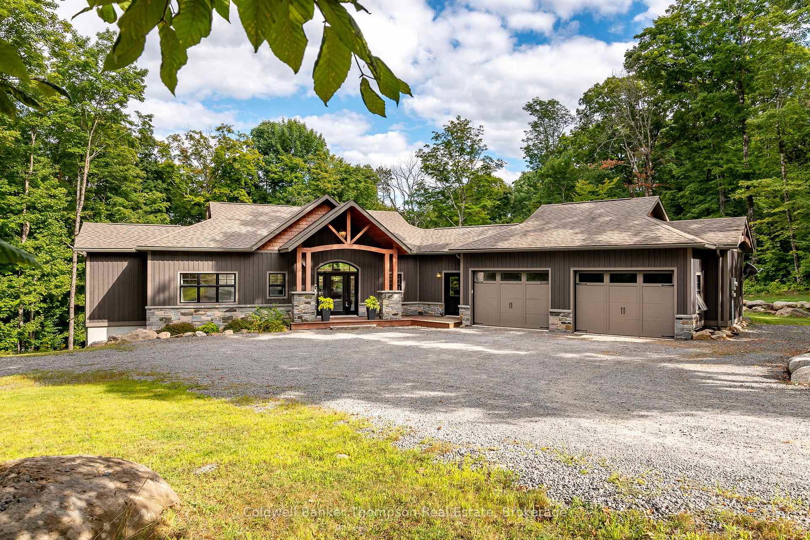 15-forest-hill-lane-huntsville-ontario-x13440030