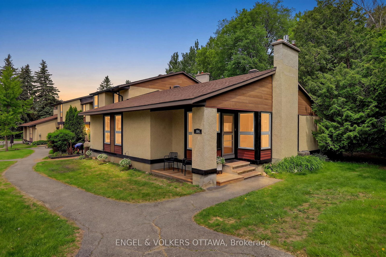 164-mcclintock-way-kanata-ontario-x13440192