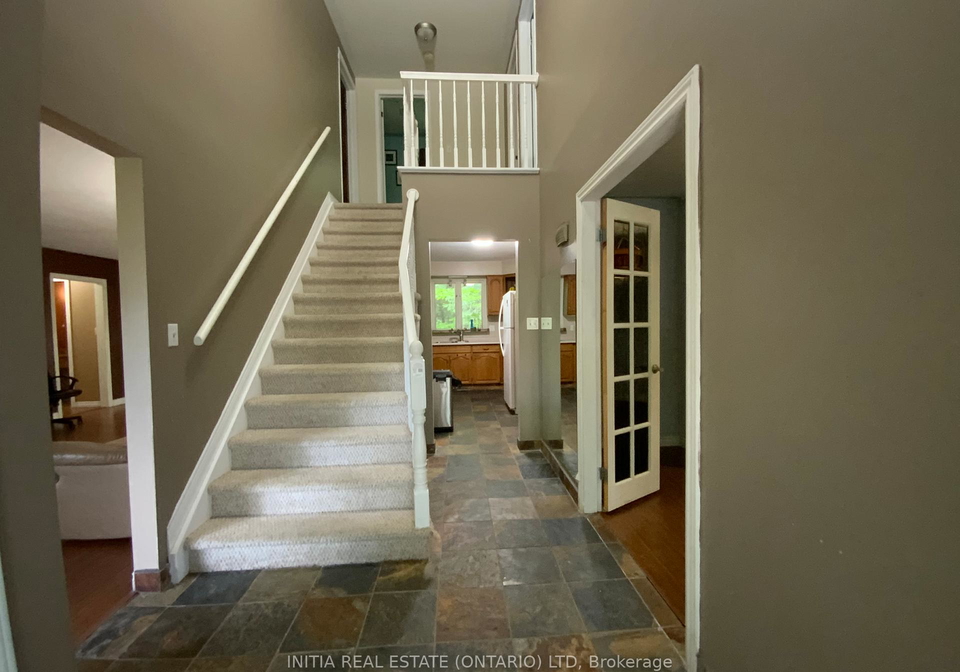 212-chesham-place-london-north-ontario-x13440346