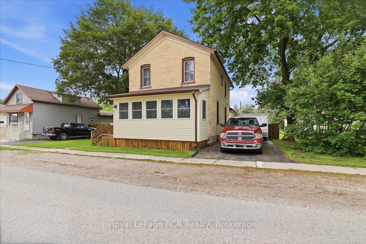161-livingstone-avenue-n-north-perth-ontario-x13440816