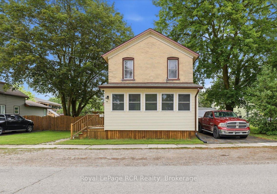 161-livingstone-avenue-n-north-perth-ontario-x13440816