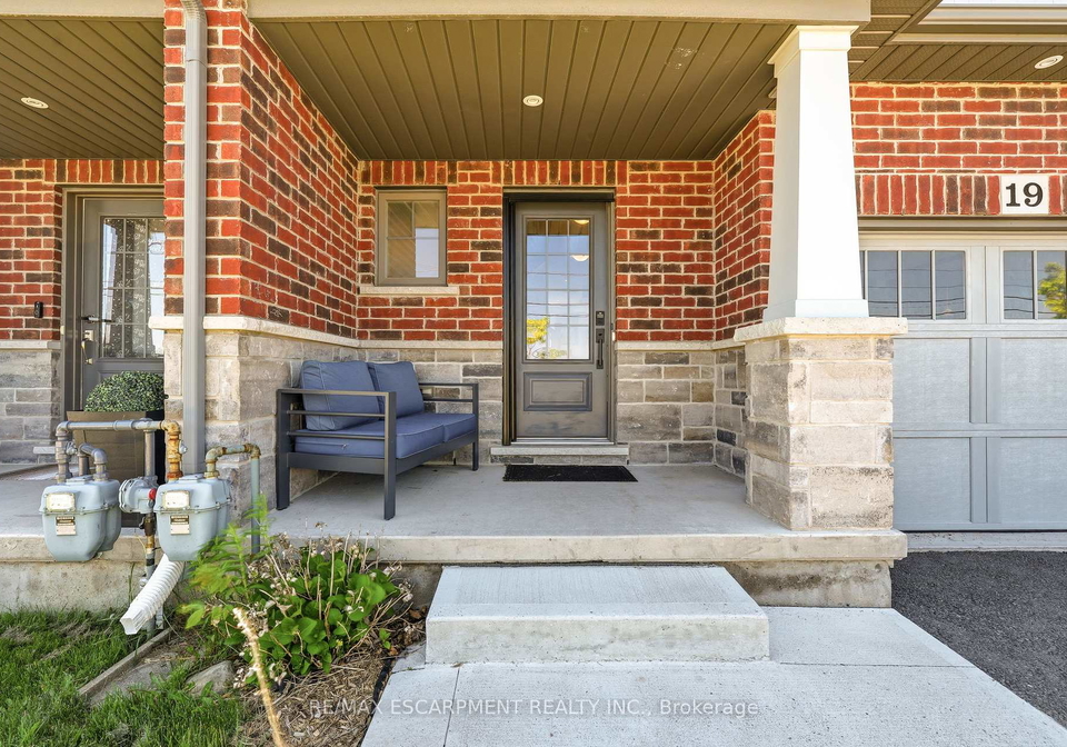19-severino-circle-west-lincoln-ontario-x13440818