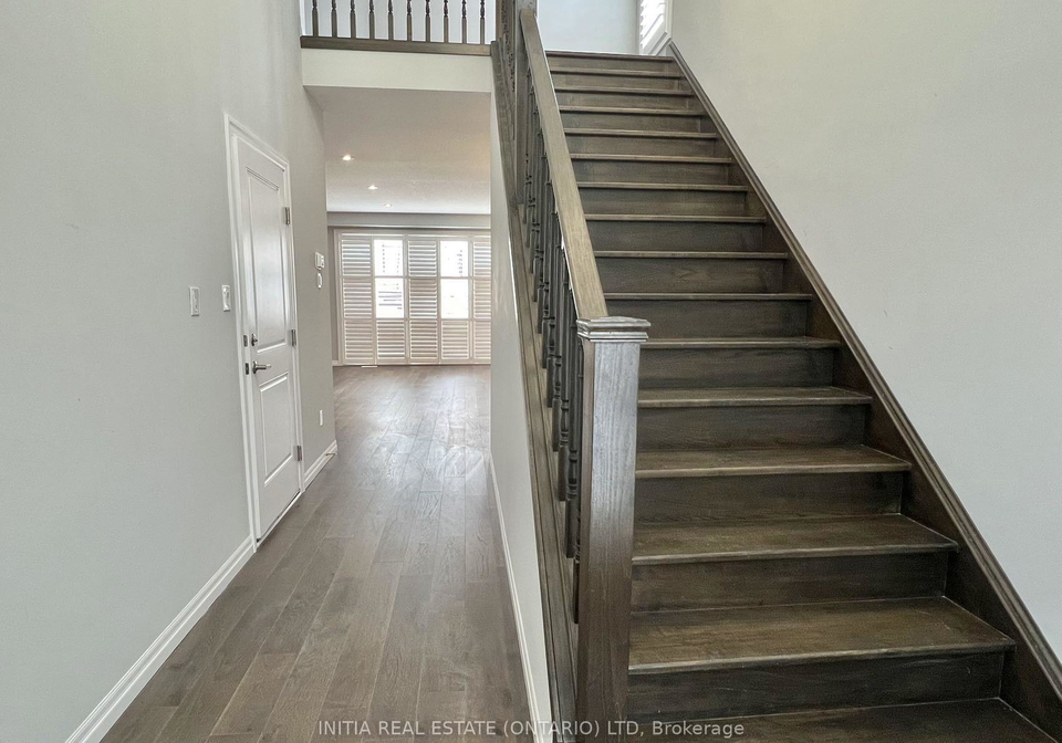 1820-canvas-way-london-north-ontario-x13440984