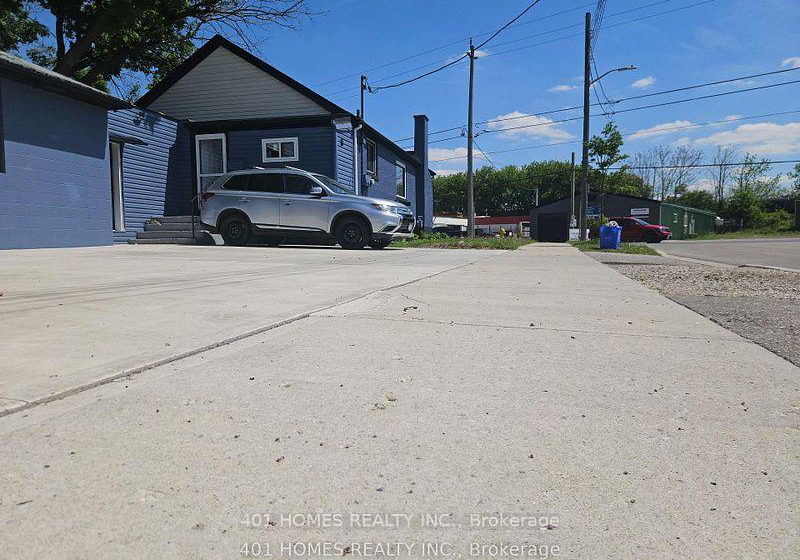 1092-brydges-street-london-east-ontario-x13441028