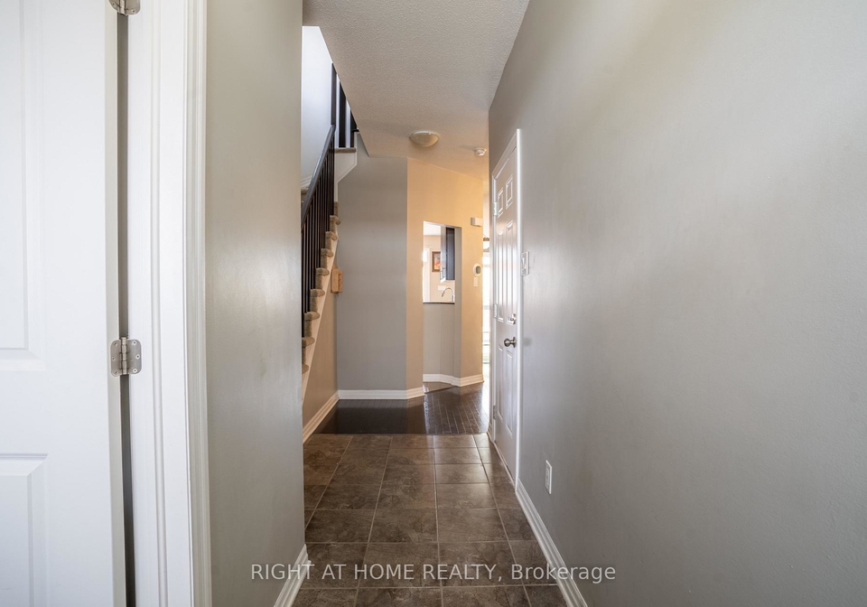 712-brian-good-avenue-ottawa-ontario-x13441042