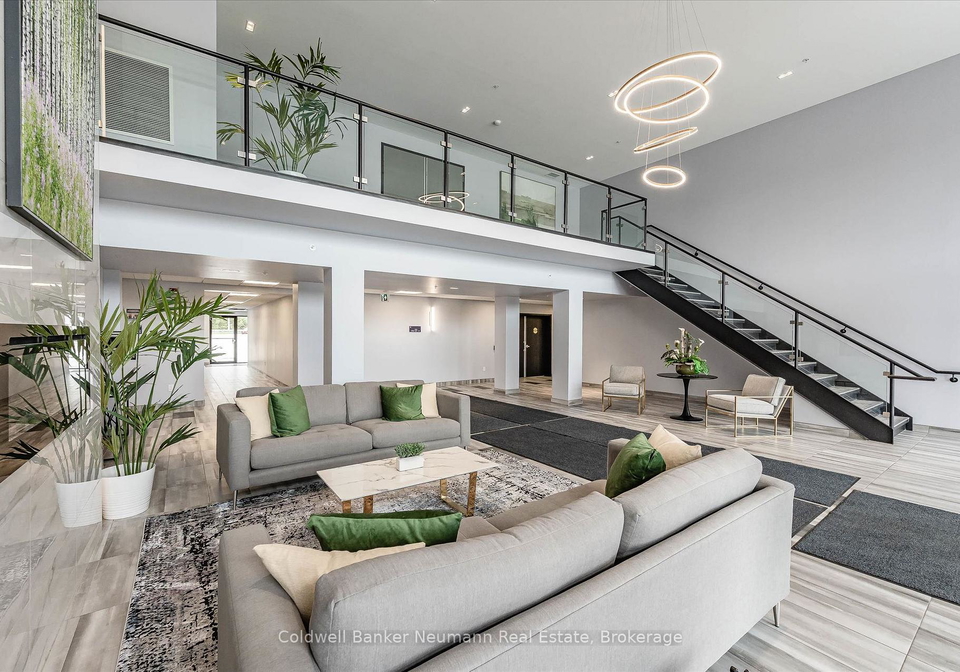 35-kingsbury-square-guelph-ontario-x13441178