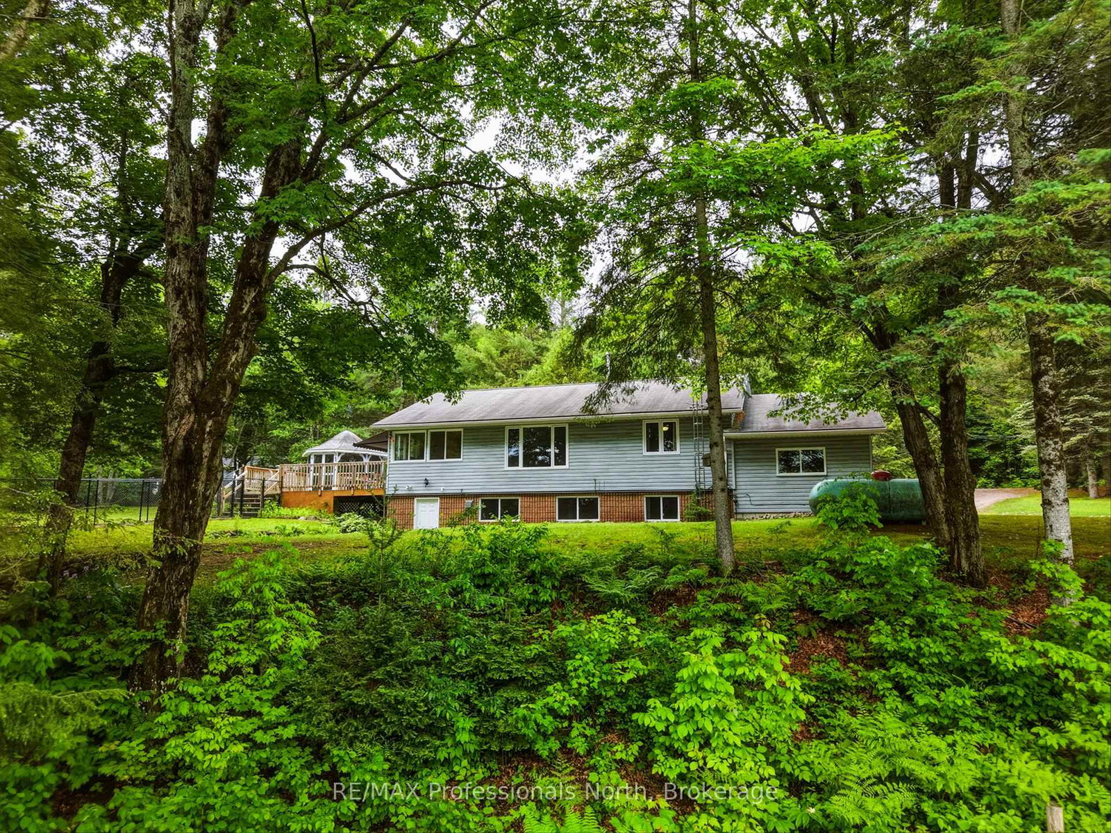 1020-colony-road-bracebridge-ontario-x13441236