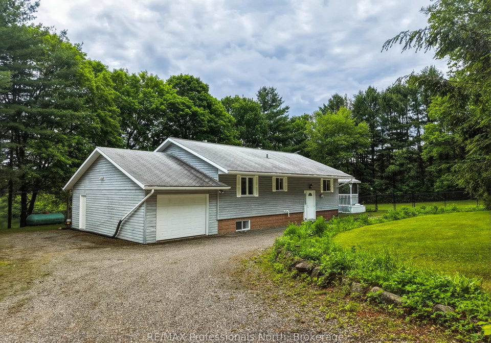 1020-colony-road-bracebridge-ontario-x13441236