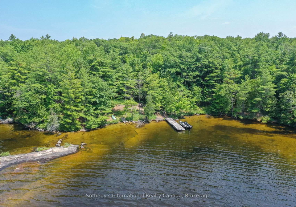 1338-browning-island-bracebridge-ontario-x13441324