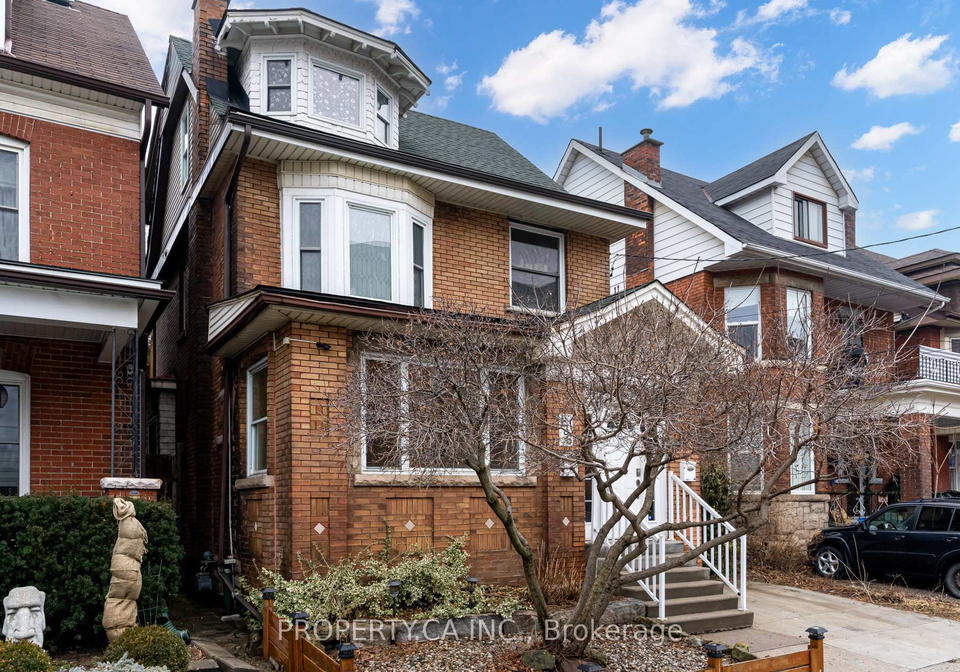 136-ontario-avenue-hamilton-ontario-x13441566