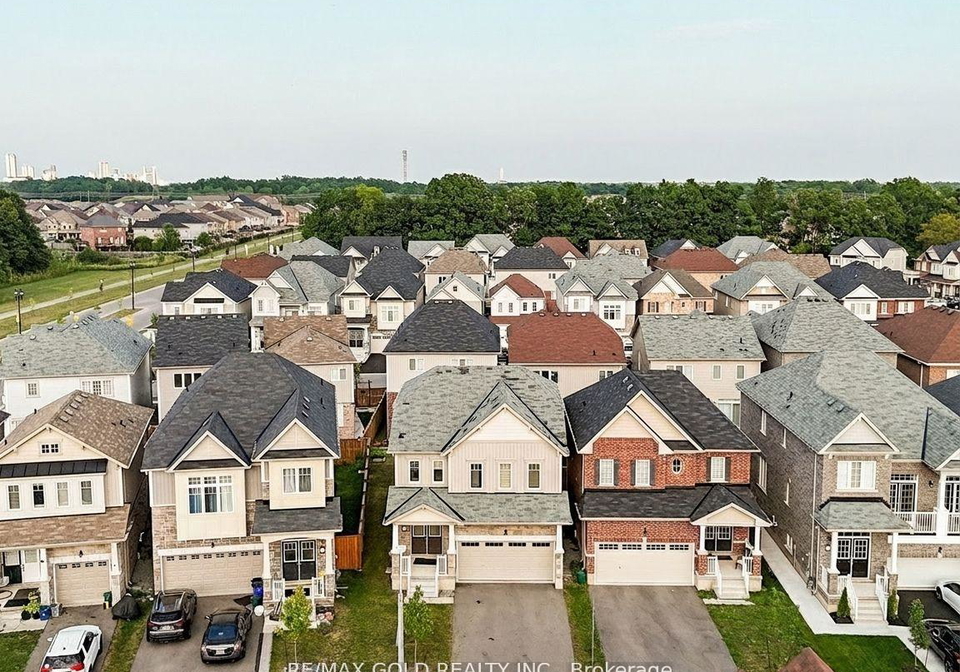 8005-odell-crescent-niagara-falls-ontario-x13441620