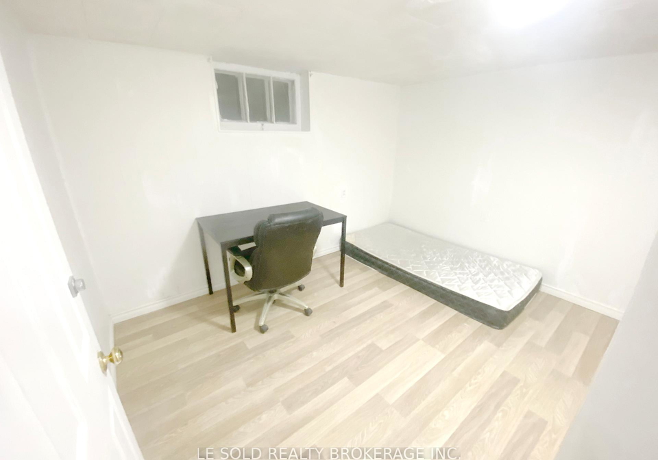 112-leland-street-hamilton-ontario-x13441728