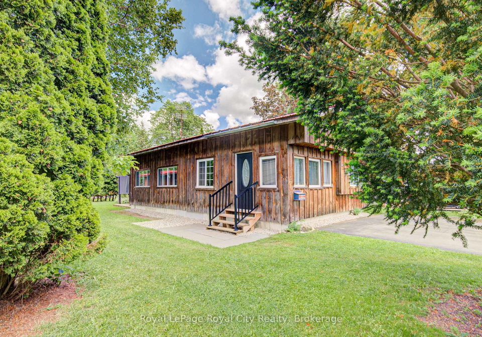 leased-lot-570-sumac-street-centre-wellington-ontario-x13441846