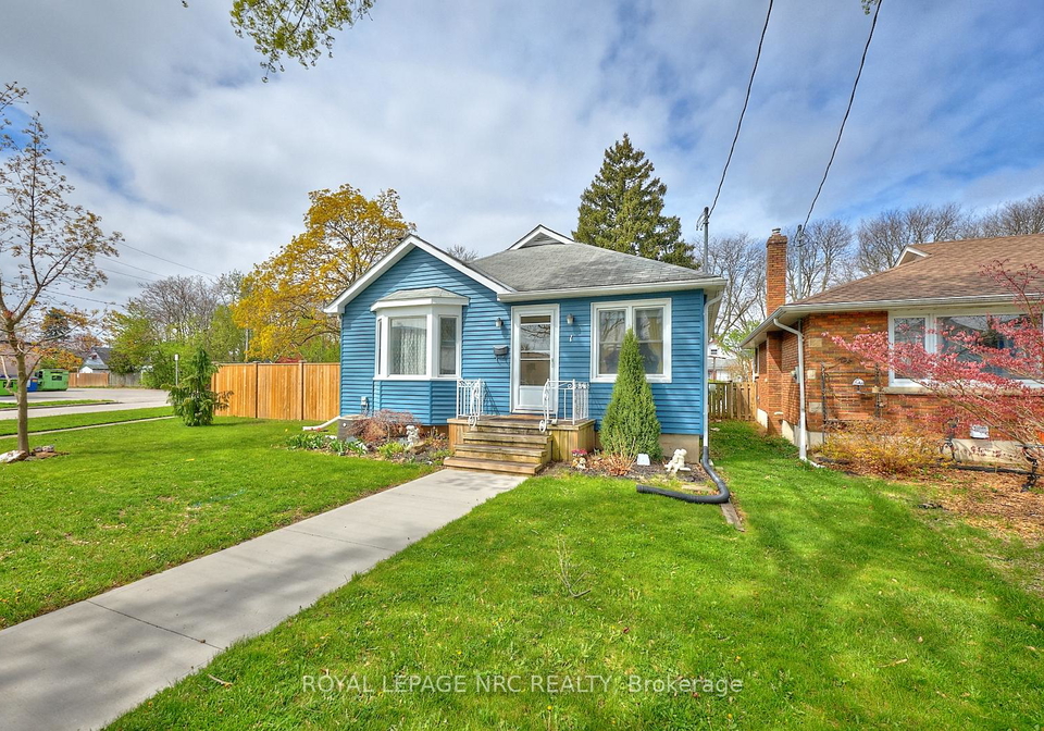 1-thorndale-avenue-st-catharines-ontario-x13442250
