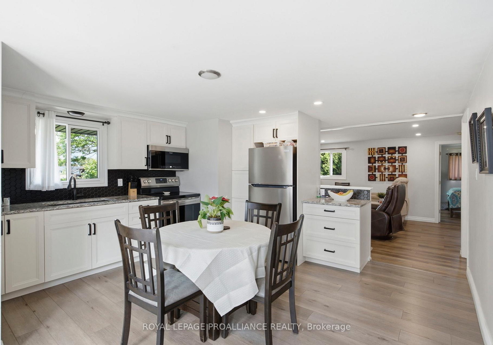 209-helen-street-s-edwardsburghcardinal-ontario-x13442386