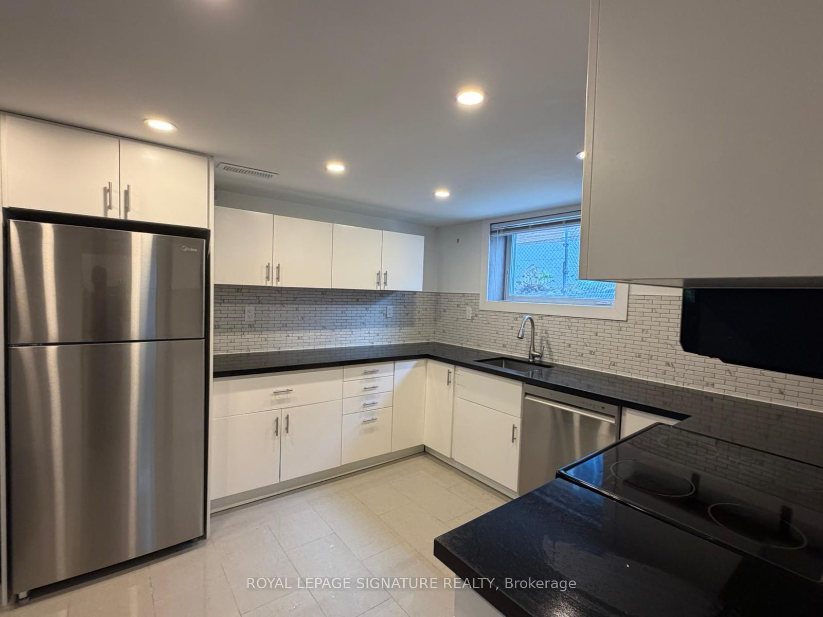 9-fieldway-drive-hamilton-ontario-x13442826