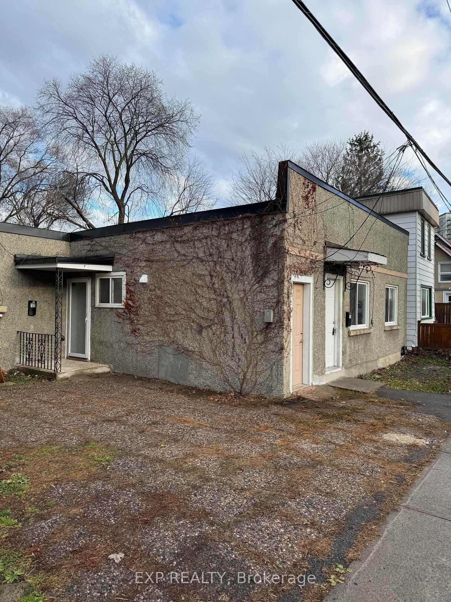17-loyer-street-ottawa-ontario-x13443036