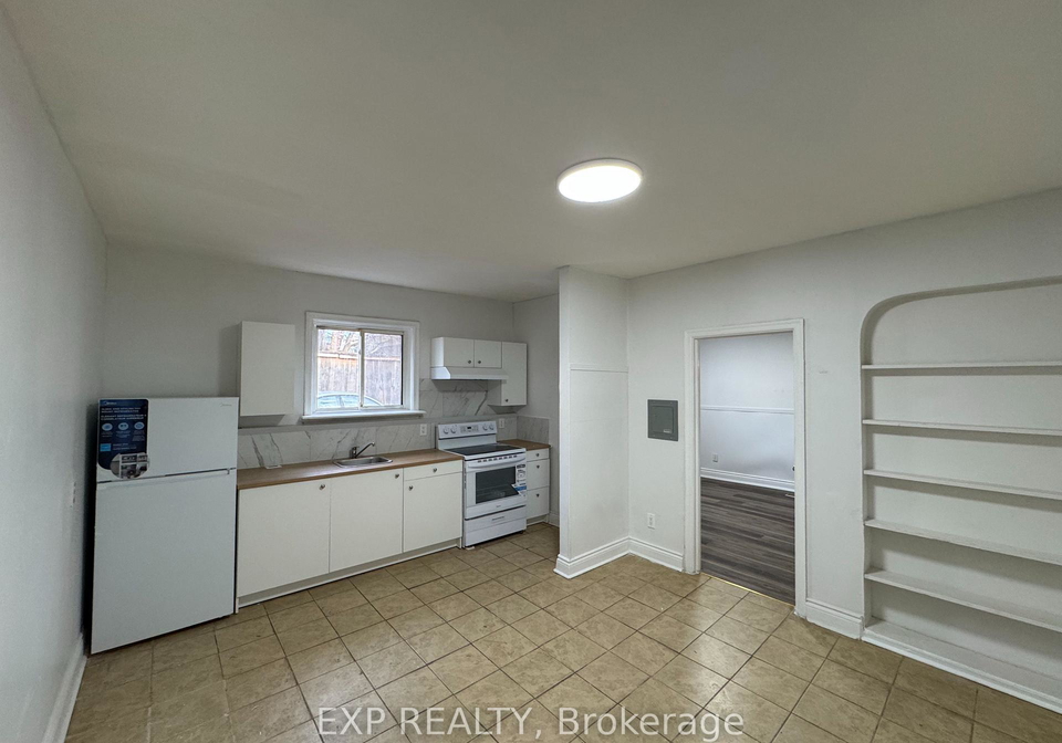 17-loyer-street-ottawa-ontario-x13443036