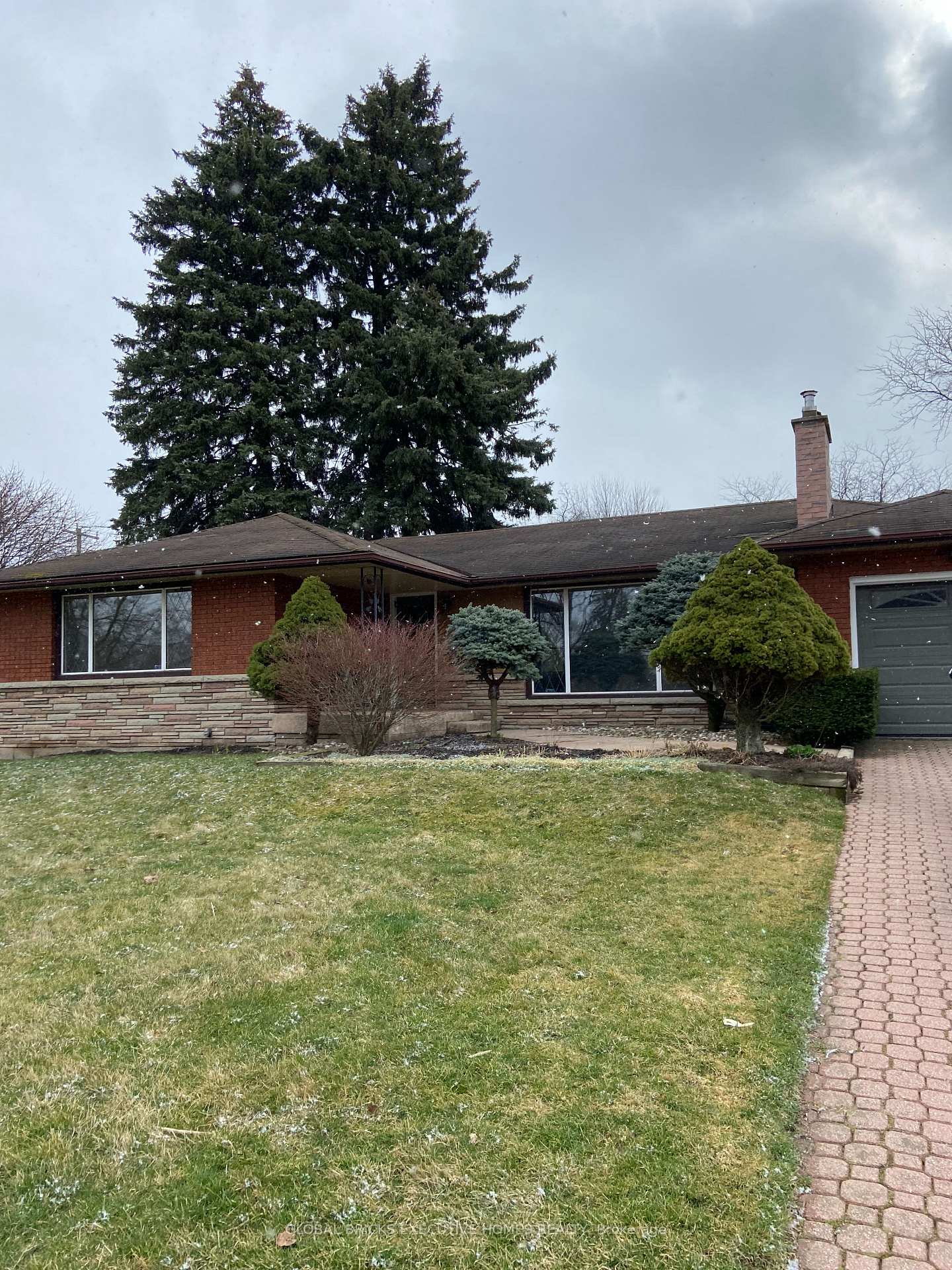 123-seneca-drive-hamilton-ontario-x13443244