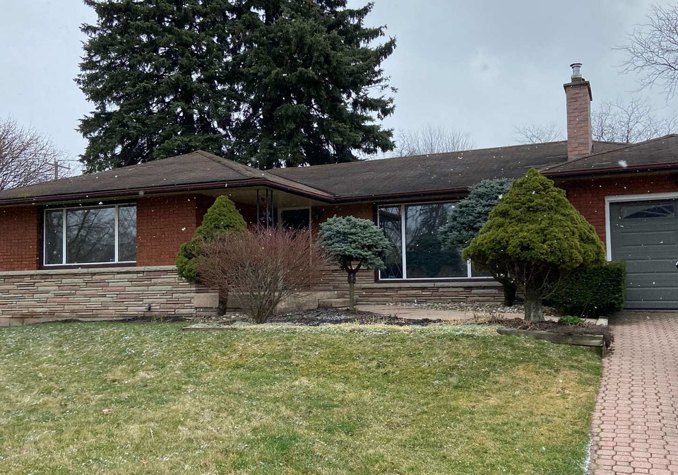 123-seneca-drive-hamilton-ontario-x13443244