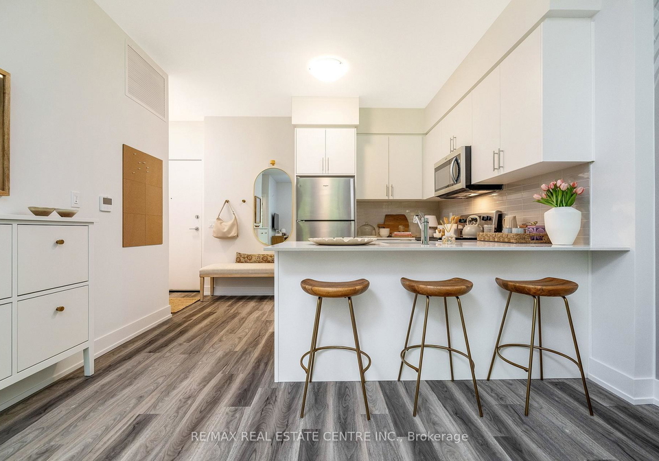 1100-lackner-place-kitchener-ontario-x13443612