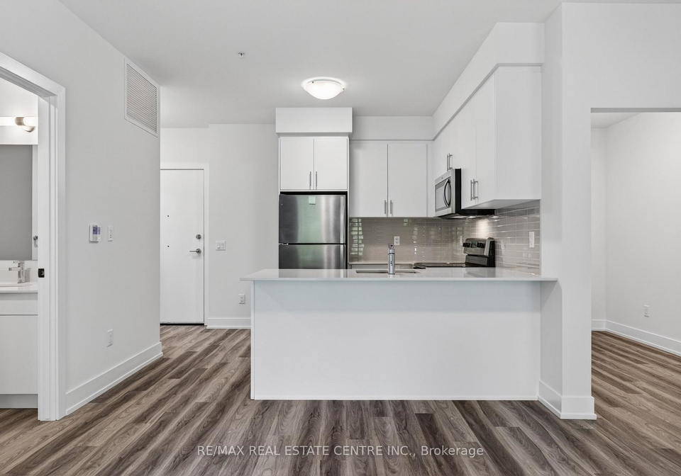 1100-lackner-place-kitchener-ontario-x13443620