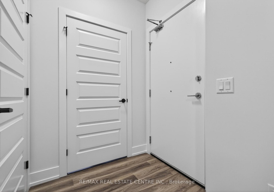 1100-lackner-place-kitchener-ontario-x13443620