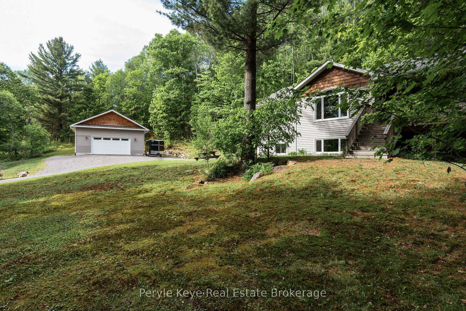 595-clearwater-lake-road-huntsville-ontario-x13443626