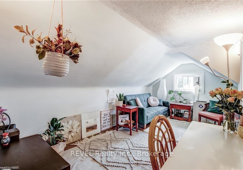 5-linwood-street-st-catharines-ontario-x13443638