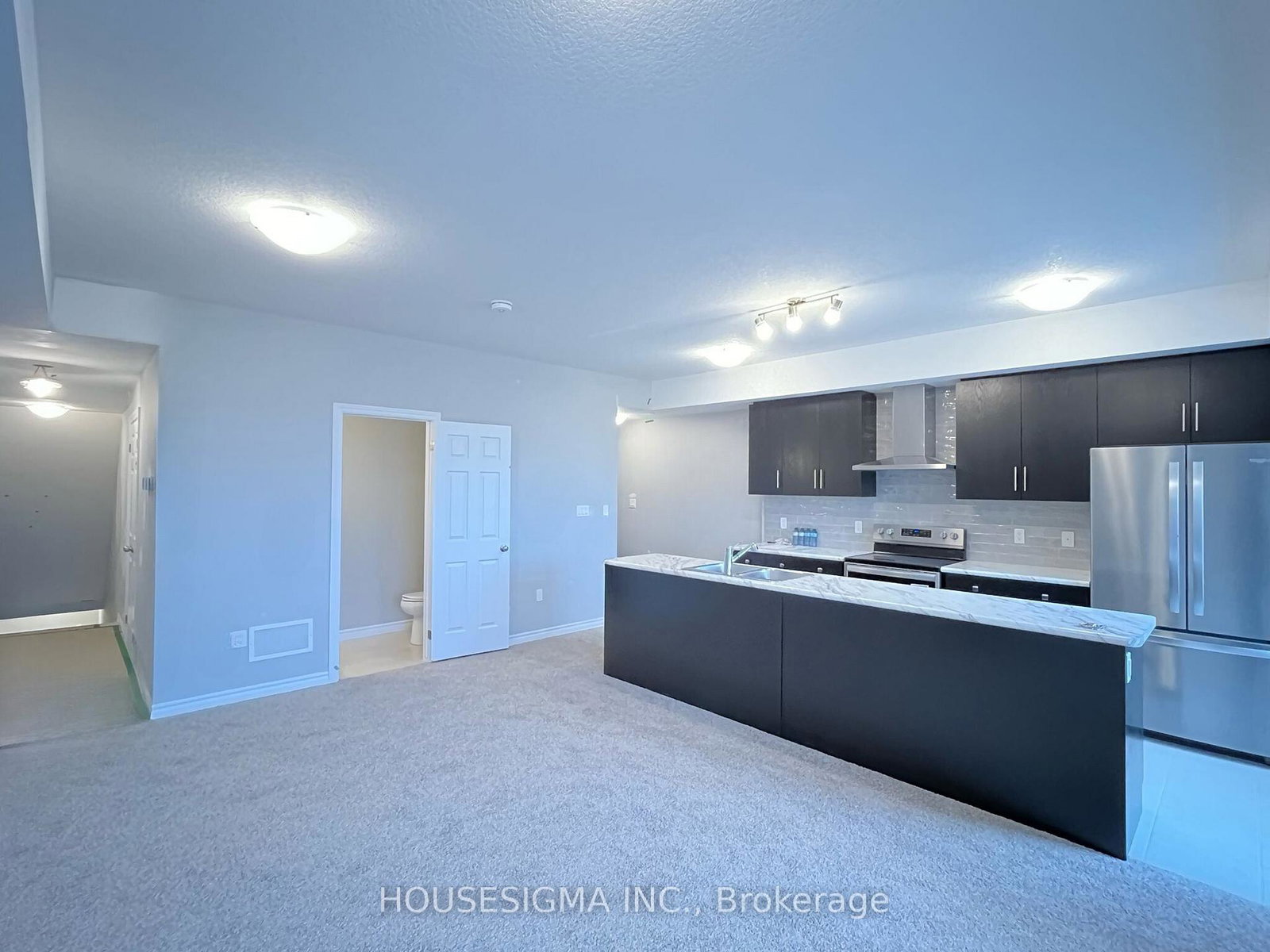 8-lomond-lane-kitchener-ontario-x13443692