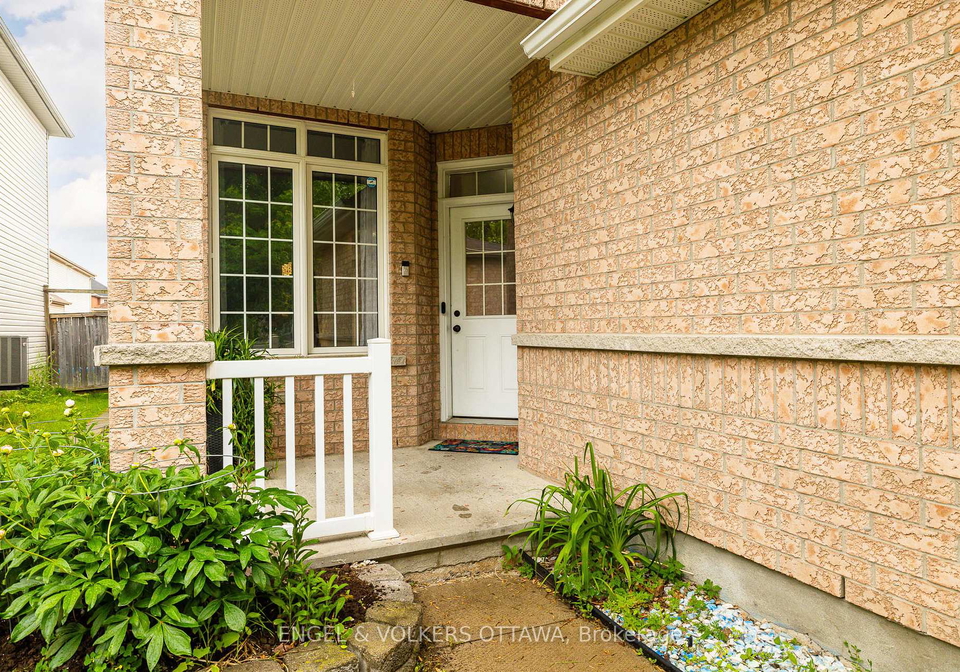 166-macara-crescent-kanata-ontario-x13443782