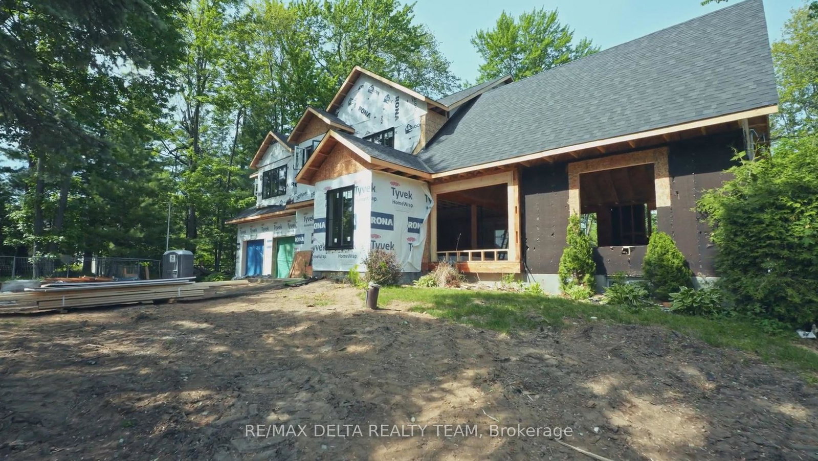 8-pineglen-crescent-ottawa-ontario-x13444054
