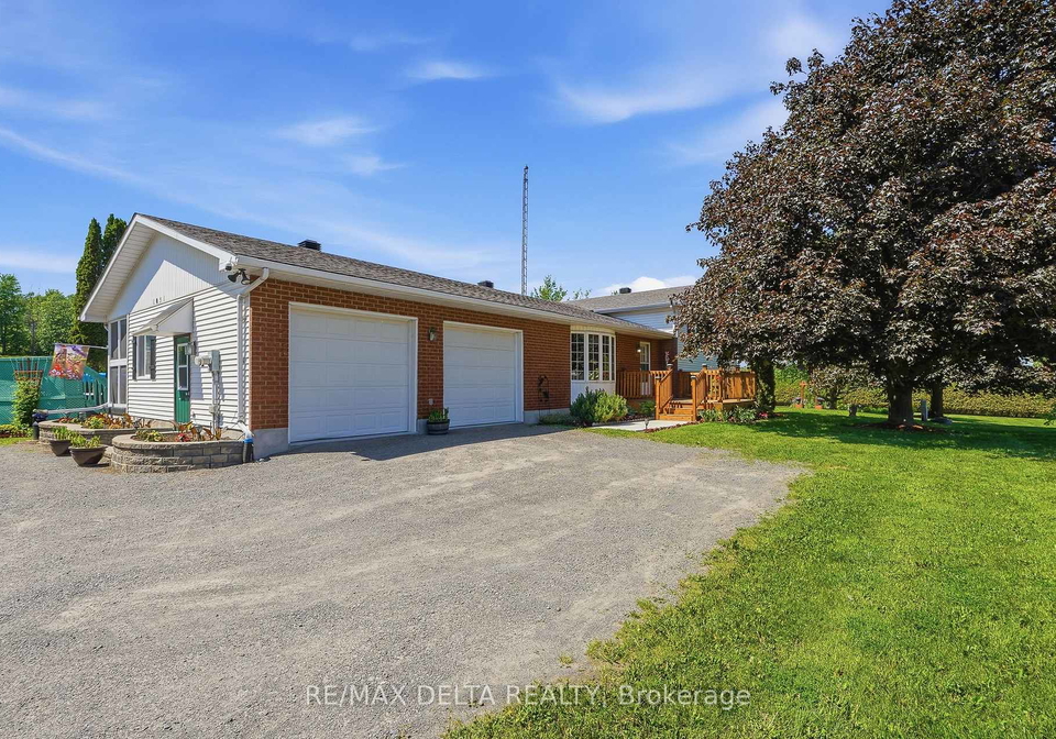 1051-aberdeen-road-w-champlain-ontario-x13444148