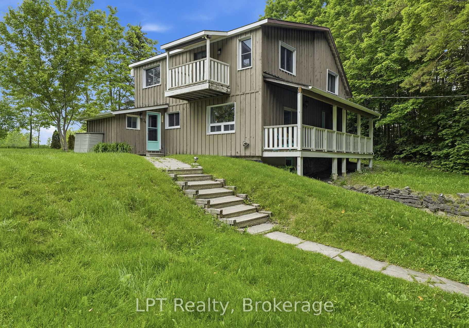 34-captains-drive-prince-edward-county-ontario-x13444438