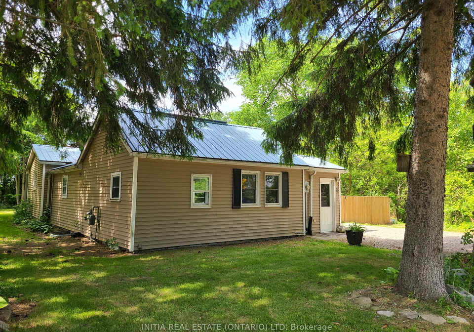1-dundas-street-newbury-ontario-x13444580