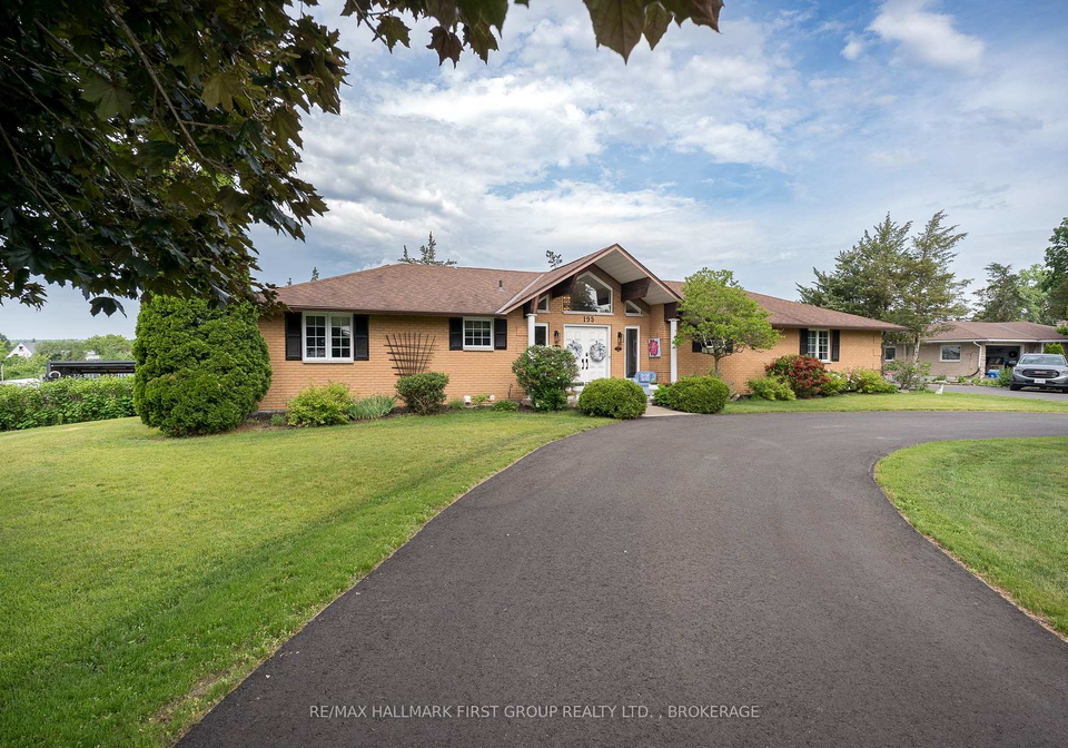 195-riverside-parkway-quinte-west-ontario-x13444852