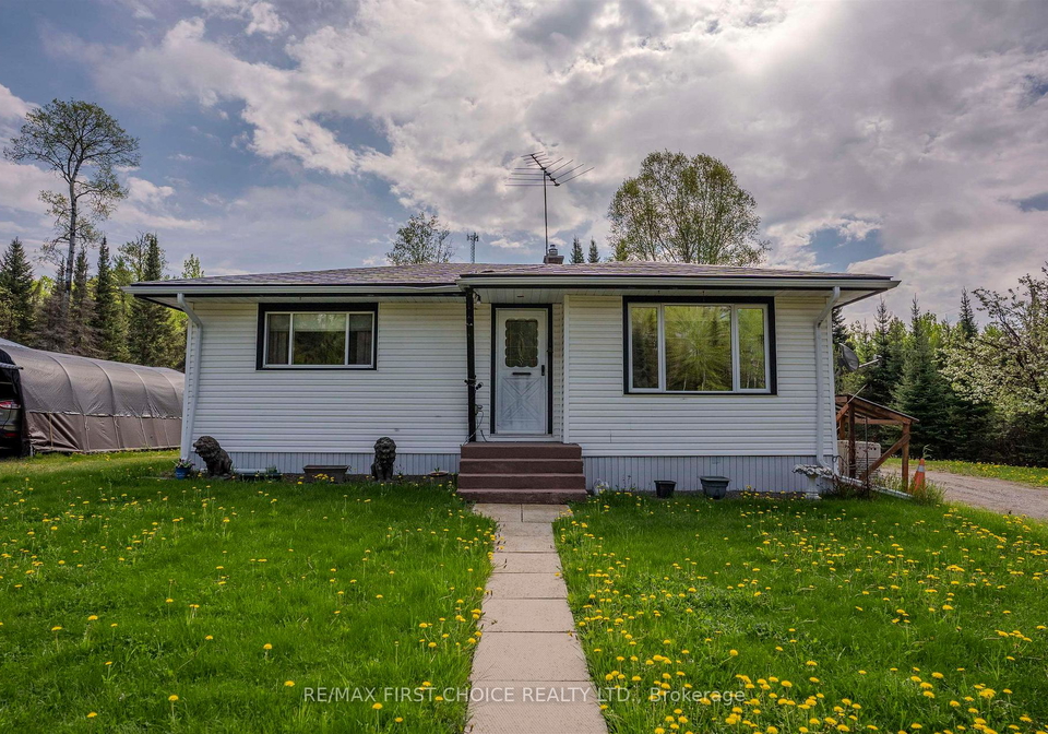 12006-hwy-591-thunder-bay-remote-area-ontario-x13444922