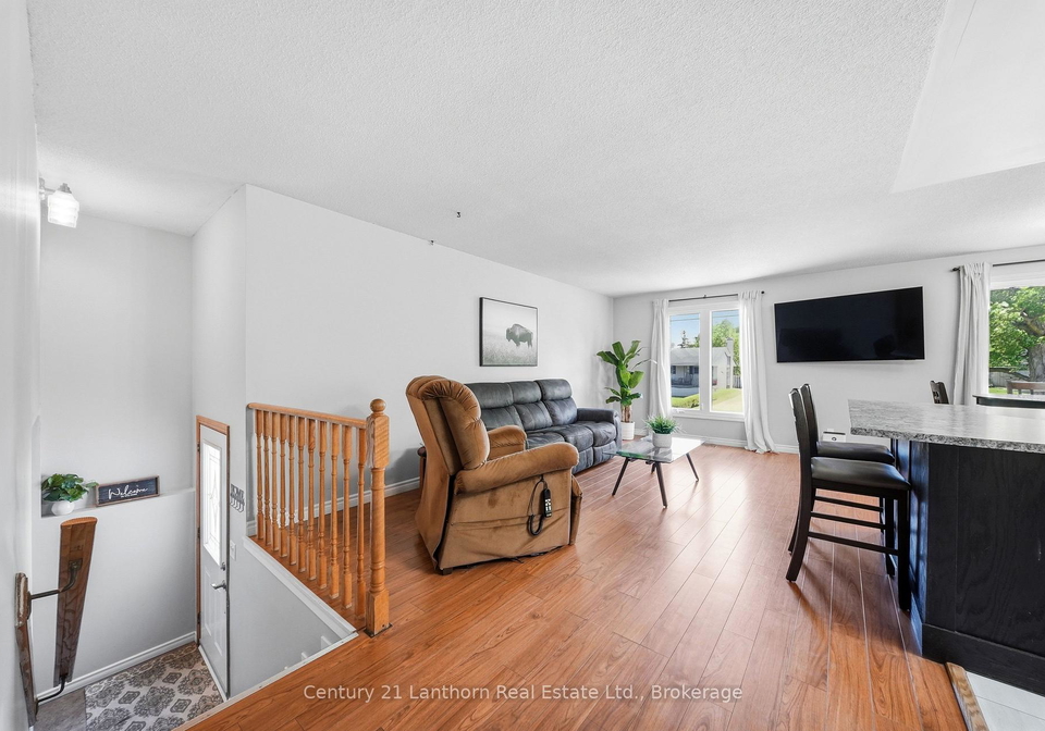 38-alfred-street-quinte-west-ontario-x13444948