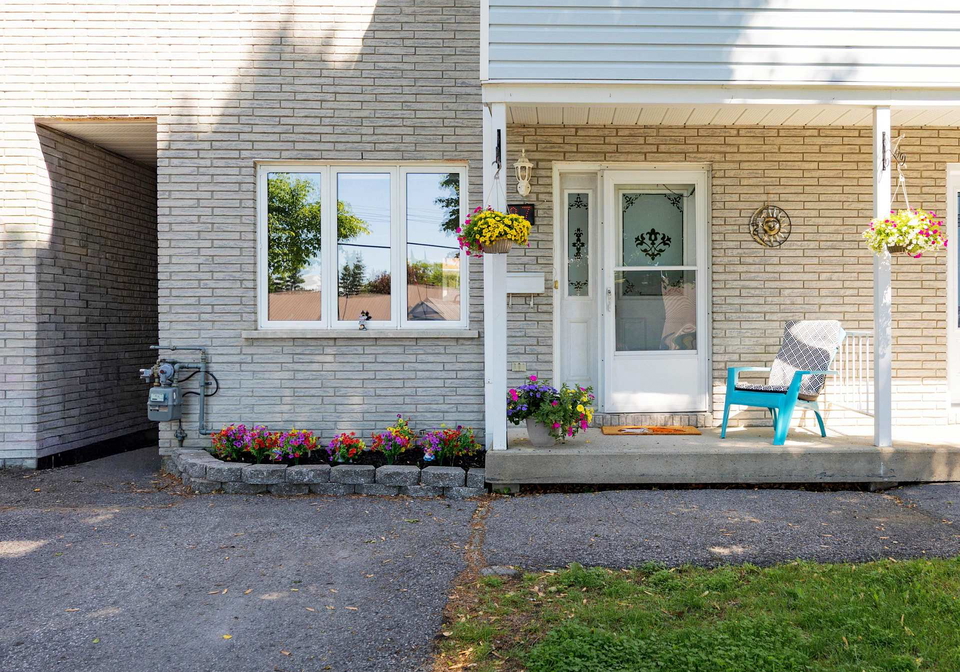 87-st-george-street-e-north-glengarry-ontario-x13445050